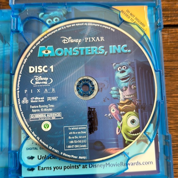 Blu-Ray Collections of Disney Pixar Monsters Inc and Monsters University - Picture 5 of 10